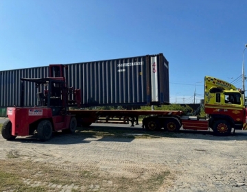 Ứng dụng thực tế của container khô trong xuất nhập khẩu